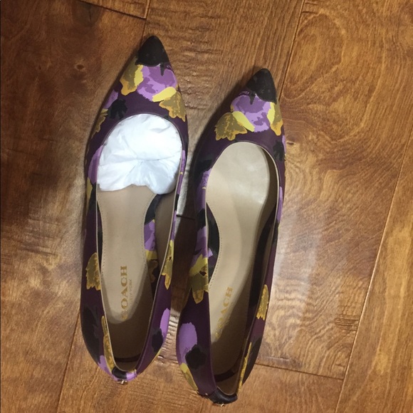 Coach Multi Purple Pumps - Picture 1 of 3